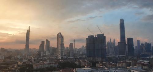 Maluri Apartment | V Residence Suite at Sunway Velocity