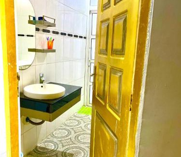 Dar es Salaam House | V & V BnB