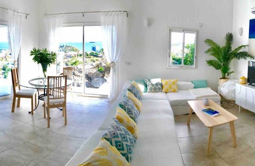 Oyster Pond House | V1 V2 Dream panorama in Oyster Pond