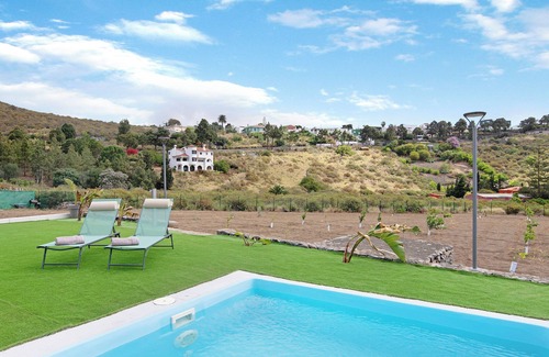 La Solana Villa | Vacation Home "Enora" with Mountain View, Private Pool & Wi-Fi
