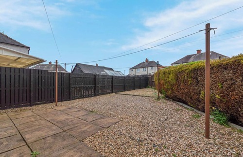 Wishaw House | Vacant Nests | The Grampian | Free Wifi