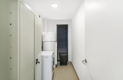 San Bartolome de Tirajana Villa | Vacation Villa 'Yucas 14' with Sea View, Wi-Fi and Air Conditioning