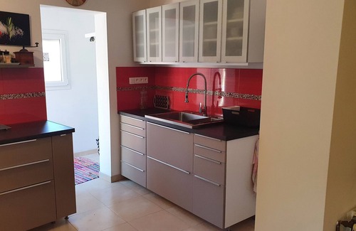 Saint-Laurent-des-Arbres House | Vacation home 20 minutes from Avignon to the east and 20 minutes from the Pont du Gard to the west