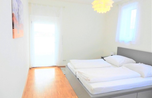 Endingen am Kaiserstuhl Apartment | Vacation apartment L6 - Deluxe with roof terrace, 90 sqm, 2 bedrooms, max. 6 persons