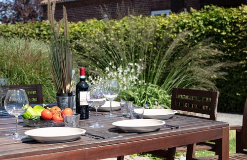 Daenschendorf Apartment | Vacation apartment/apartment for 8 guests with 150m² in Fehmarn OT Dänschendorf (110505)
