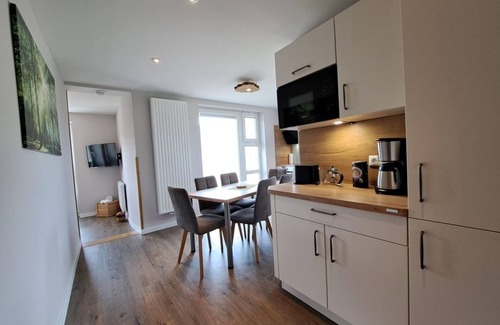 Oberweser Apartment | Vacation apartment Reinhardswald, shower, WC, 3 bedrooms - Holiday apartments in the guesthouse