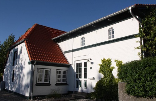 Bojendorf Apartment | Vacation apartment Weißes Haus II with garden in Fehmarn Bojendorf