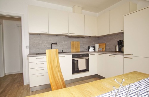 Thiessow Apartment | Vacation apartment with balcony in a quiet location - Haus Südperd FeWo Stranddistel