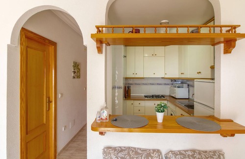 Els Arenals del Sol Apartment | Vacation apartment south of Alicante, from which you can be at the sea in just a few steps.