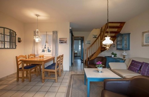 Busumer Deichhausen Apartment | Vacation apartment/apartment for 4 guests with 60m² in Büsumer Deichhausen (127007)