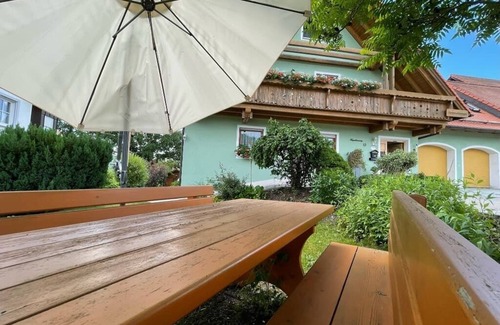 Neualbenreuth Apartment | Vacation apartment for 4 people (80 sqm) with balcony