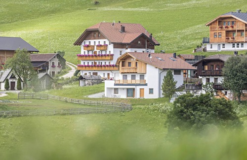 San Martino in Badia Apartment | Vacation Apartment "Ciasa Silvia" with Mountain View & Wi-Fi