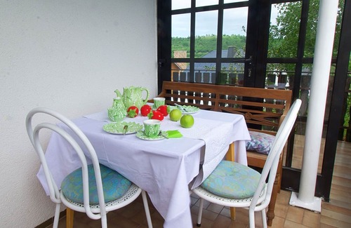 Schalkenmehren Apartment | Vacation apartment Maar-Idyll, quiet, modern vacation apartment with freedom of movement