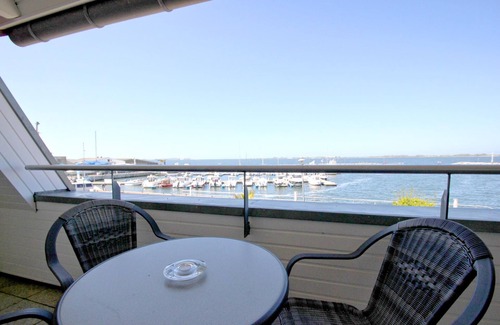 Wiek Apartment | Vacation apartment near the harbor with balcony and sea view - Hafenhäuser Wiek FeWo 03