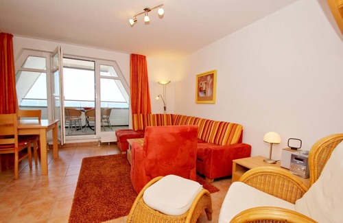 Wiek Apartment | Vacation apartment near the harbor with balcony and sea view - Hafenhäuser Wiek FeWo 04