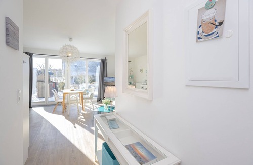 Scharbeutz Apartment | Vacation apartment 2 with terrace in the Fischerhuus in Scharbeutz