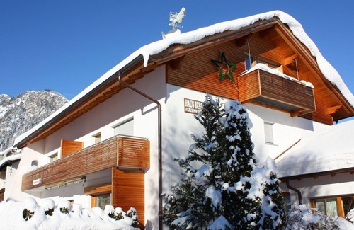 Steinach Apartment | Vacation apartment 2 for 2 persons on the 1st floor - Haus Bergland