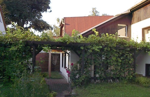 Kotzschenbroda Oberort Apartment | Vacation apartment 2 - in the Jägerhof guest house