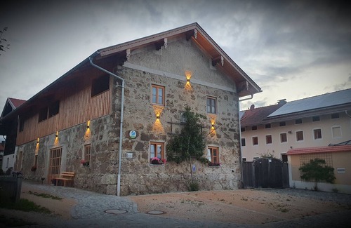 Tittmoning Apartment | Vacation apartment 4 with mountain view