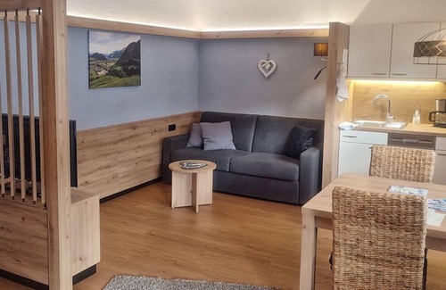 Steinach Apartment | Vacation apartment 5 for 2 persons on the 2nd floor - Haus Bergland