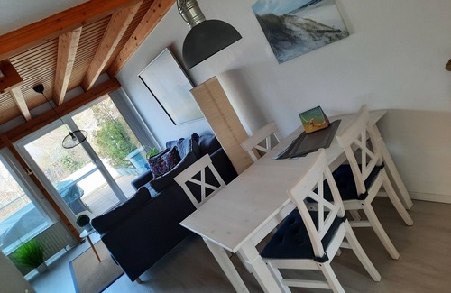 Scheid Apartment | Vacation apartment, 60 sqm, 1 bedroom and 1 open gallery with 2 single beds, max. 4 persons