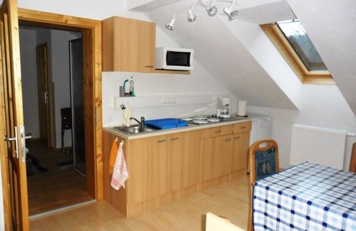 Gaming Apartment | Vacation apartment (90 sqm) on the edge of the forest with 3 bedrooms for 6 pers.