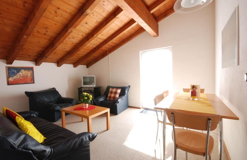 San Nazzaro Apartment | Vacation apartment/apartment for 4 guests with 55m² in Gambarogno (116693)