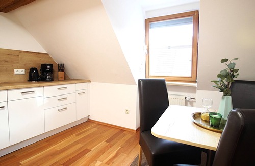 Ochsenfurt Apartment | Vacation apartment at the moated castle (2)