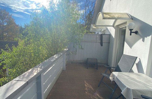 Bad Toelz Apartment | Vacation apartment Am Franziskanergarten "Apartment Benediktenwand", with balcony