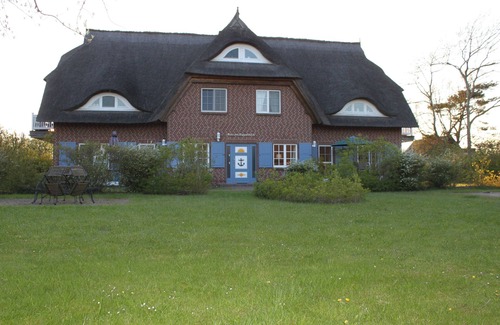 Dierhagen Ost Apartment | Vacation apartment/apartment for 4 guests with 90m² in Dierhagen (93642)