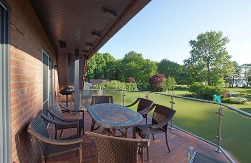 Dobin am See Apartment | Vacation apartment/apartment for 8 guests with 140m² in Flessenow (150094)