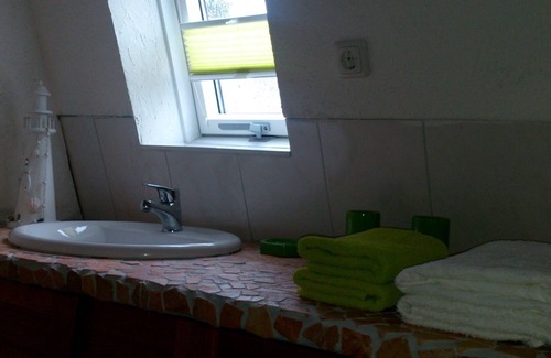 Loose Apartment | Vacation apartment/apartment for 6 guests with 75m² in Loose (26417)