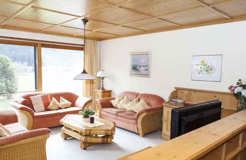Graen Apartment | Vacation apartment/apartment for 8 guests with 120m² in Grän (166372)