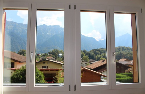 Ringgenberg Apartment | Vacation apartment with panoramic view of the mountains (2P)