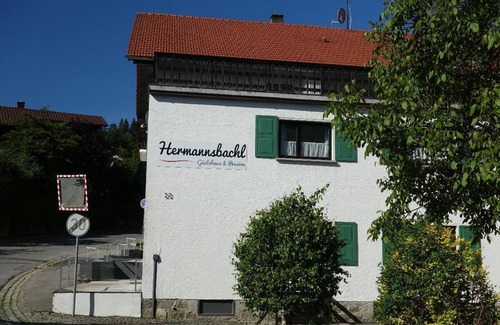 Bischofsmais Apartment | Vacation apartment (45sqm) with access to the bathing pond