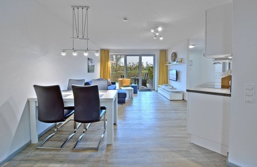 Krautsand Apartment | Vacation apartment with terrace - 1.2