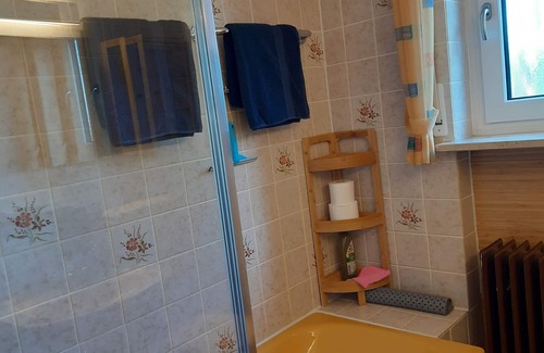 Gunzenhausen Apartment | Vacation apartment Weiherblick in a central location to the lakes and beautiful villages!