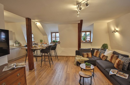 Klosterlangheim Apartment | Vacation apartment (57sqm) incl. WLAN and parking space