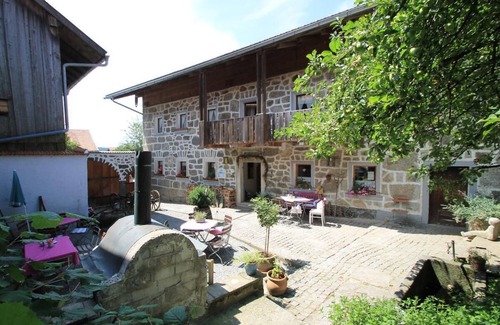 Freyung Apartment | Vacation apartment Dreisessel (43sqm) with two bedrooms, two showers + WC and kitchenette.