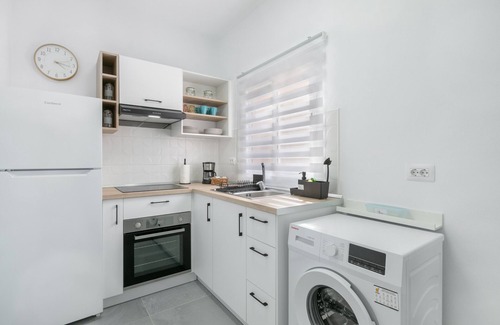Candelaria Apartment | Vacation Apartment 'El Ramonal Home' with Sea View, Private Terrace and Wi-Fi
