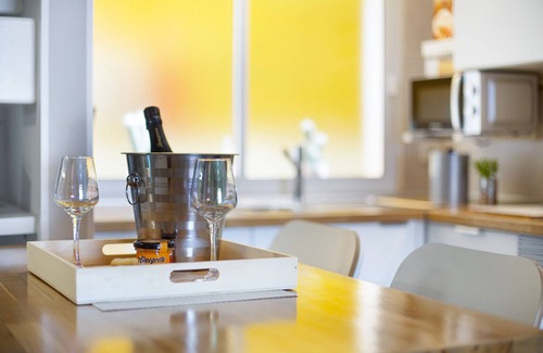 La Quinta Apartment | Vacation Apartment 'Casa Ana' with Sea and Teide View, Shared Pool and Wi-Fi