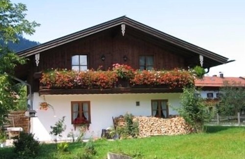 Schleching Apartment | Vacation apartment for 1-4 persons, 35 sqm, eat-in kitchen, 1 sep. Bedroom, balcony