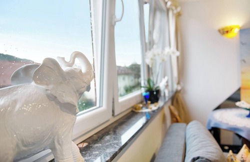 Stockach Apartment | Vacation Apartment "Flair Lilie" Shared Garden, Sauna & Jacuzzi