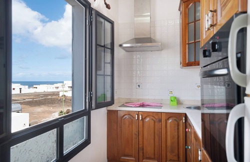 La Santa Apartment | Vacation Apartment 'Fondeo' with Sea View, Balcony and Wi-Fi