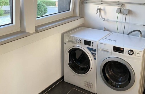 Lierschied Apartment | Vacation Apartment "Im Tal der Loreley" with Garden, Terrace, BBQ & Wi-Fi