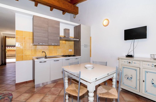 Paduledda Apartment | Vacation Apartment “Case Aquafan Mare 1” with Sea View, Mountain View, Pool & Terrace