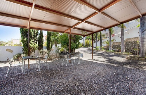 Guimar Apartment | Vacation Apartment 'Las Palmeras' with Shared Terrace