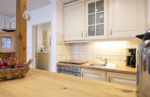 Dahme Apartment | Vacation apartment lighthouse with terrace in Dahme