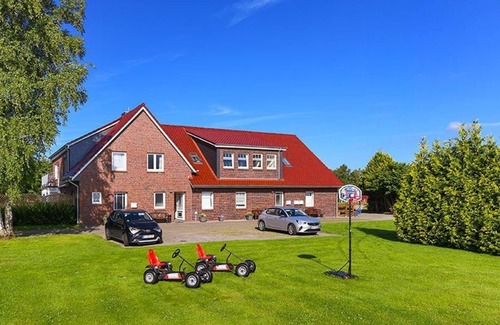 Esens Apartment | Vacation apartment Möwennest - Hof Lück