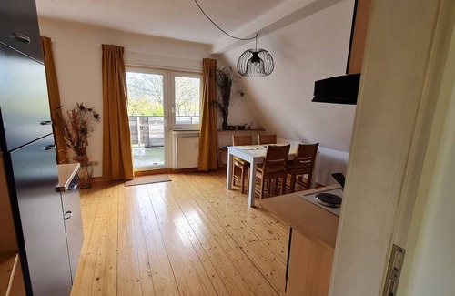 Halbs Condo | Vacation apartment Ollywood HILL with balcony, nature vacation in the high Westerwald